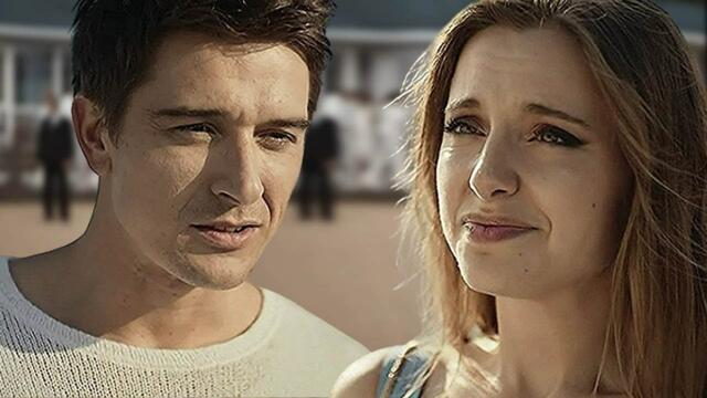 Александр Разгуляев  -  ПРИКОСНУВШИСЬ ГУБАМИ