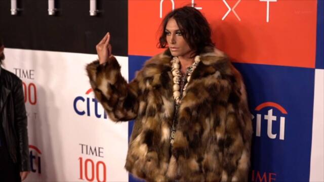 Ezra Miller Pleads Not Guilty to Burglary Charges