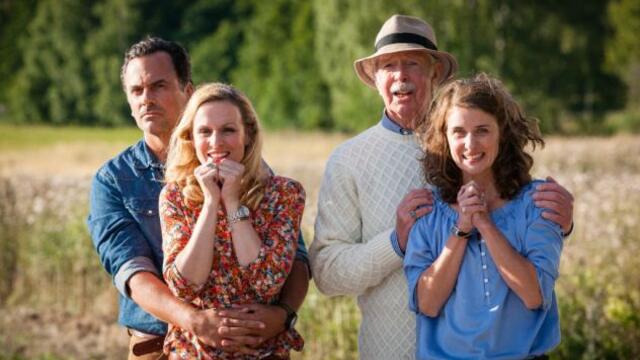 На брега на езерото (синхронен екип, дублаж по Диема Фемили на 20.09.2014 г.) (запис)