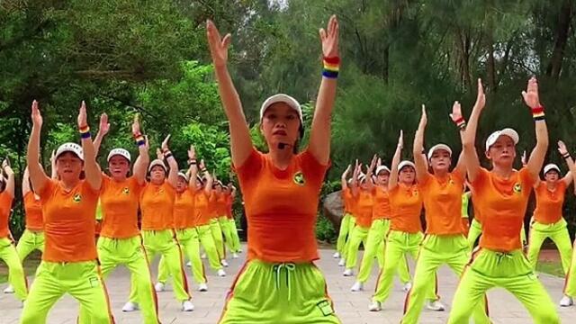 The full version of the song "Sad Bar", which has recently taken the internet by storm and is being danced to by square dancers, is here!