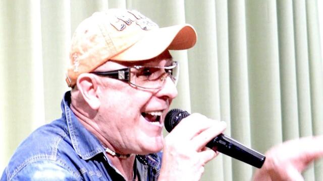 Валерий Палаускас   -   Целует пусть тебя другой