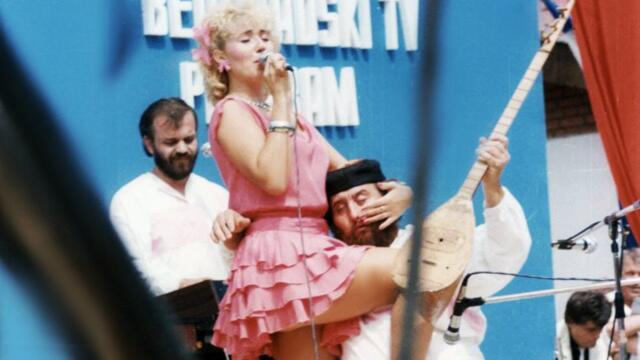 Lepa Brena - Igraj, Boro, moje oro - (Kopaonik, 1984)