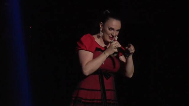 Елена Ваенга  - "Сердце напополам"