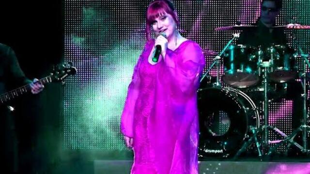 Оксана Сенчина  - "Волга-реченька"