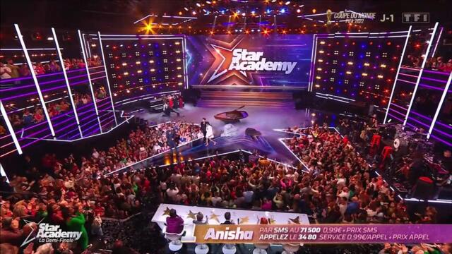 Star Academy : Claudio Capéo fait une proposition en or à Anisha en direct