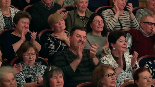 ВАЛЕРИЙ СЁМИН   -  "На тропе".