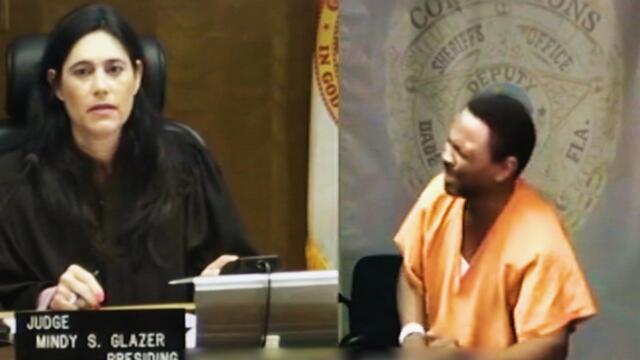 A&E|Court Cam|Judge Recognizes Friend from Middle School|S2|E205