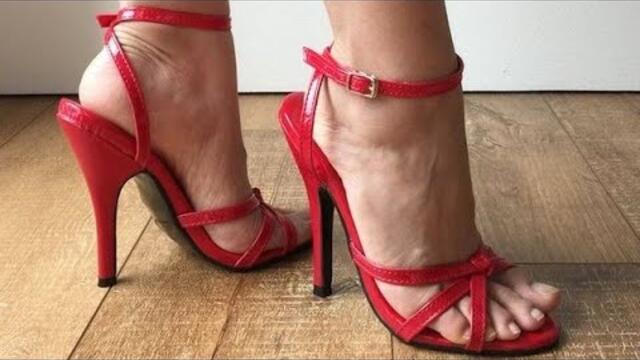 Mesmerizing collection of high heel sandals to wear at parties