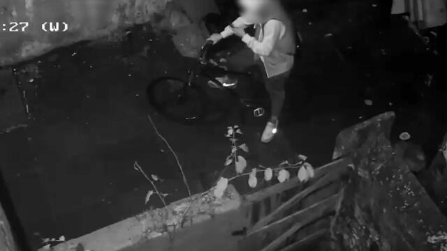 Armed thugs corner a victim in a Morecambe alleyway - before shooting him in the face on CCTV