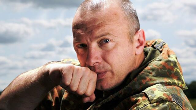 Сергей Комаров  -   НЕ УСПЕВАЮ.