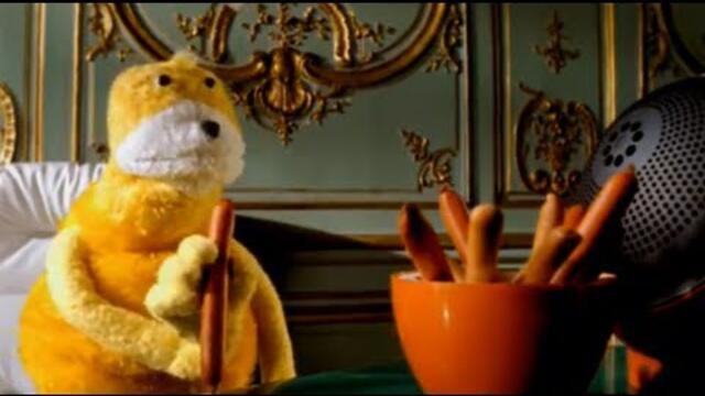 Mr Oizo - Flat beat (Official Video with Flat Eric - 1999 - F Communications)