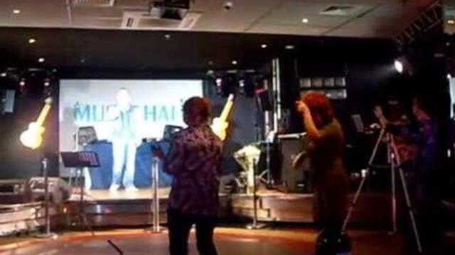 ЯРОСЛАВ СУМИШЕВСКИЙ  - "ГОНИ МЕНЯ"