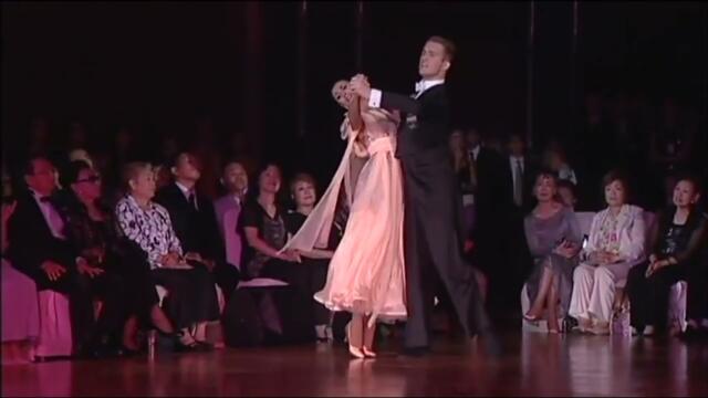 Константин Дерр - Вальс над Москвой