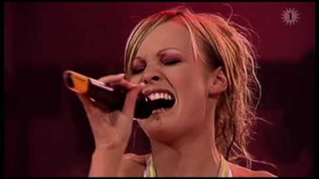 Evi Goffin (Lasgo) - Something (Special Rap Version) (Live at Biebabeloela 30-04-2004)