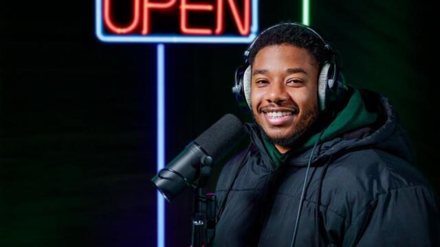 LaRussell "Charcuteries" (Live Performance) | Open Mic