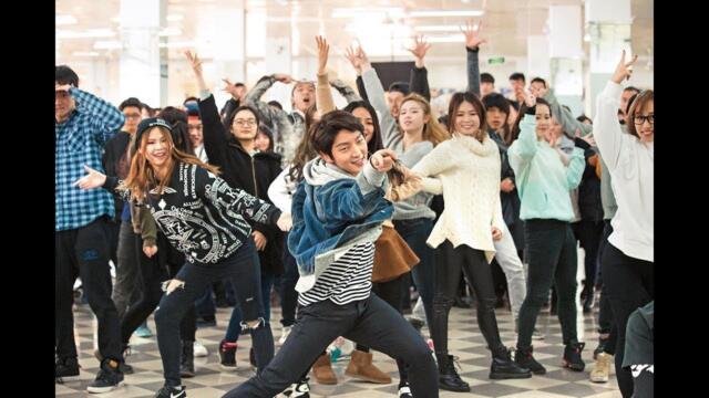 Lee Joon Gi's dancing scene Never Said Goodbye | OST "For a While" (partial song)