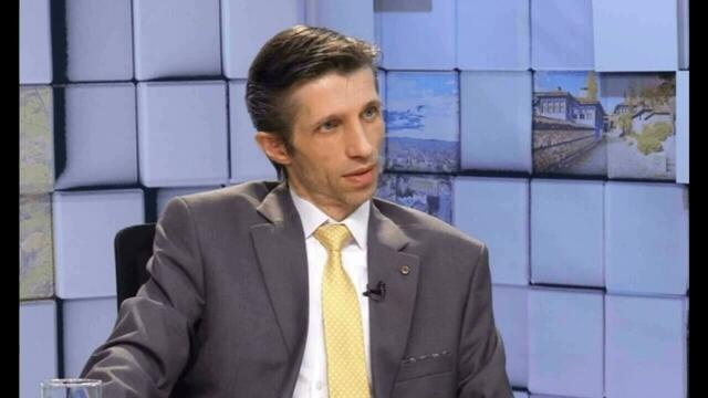 Доц. Григор Сарийски: Хората са масово настроени против влизането в еврозоната