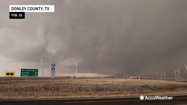 Incoming tornadic storm in Texas