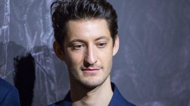 En pleine interview, Virginie Efira interrompt Pierre Niney qui évoque Pierre Palmade : l’acteur ne l’entend pas de cette oreille et se lâche !