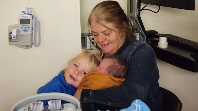 Grandma Reads Hospital Whiteboard To Find Newborn Named After Own Grandma | Happily TV