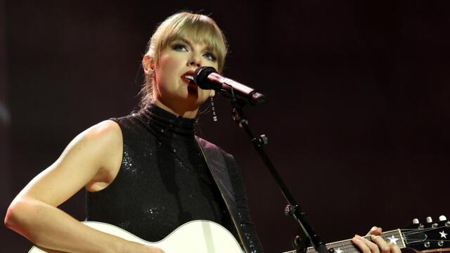 One Good Thing: Man Proposes During Taylor Swift Concert