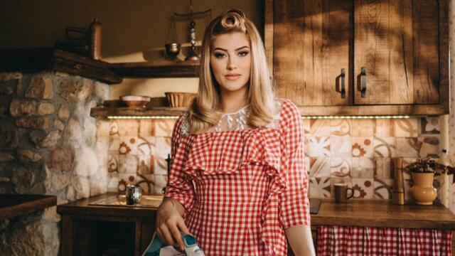 Nina Donelli - 2023 - Slobodna (Official Video)