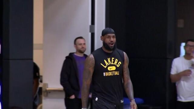 Watch: LeBron James nails half-court, no-look shot in Lakers practice