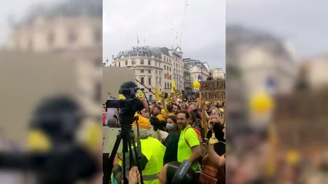 Protesters gather near Trafalgar Square ahead of the King's coronation