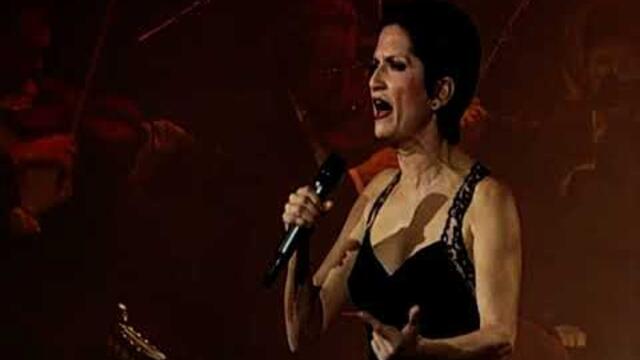 Άλκηστις Πρωτοψάλτη & Συμφωνική Ορχήστρα Πράγας - Το Μαχαίρι | Τα Παραμύθια Μιας Φωνής (Live)