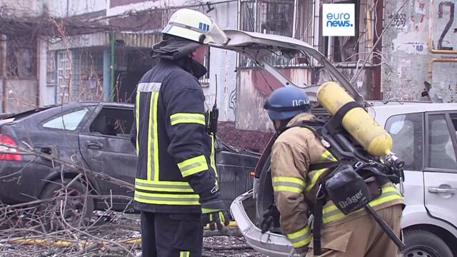 Ukraine war: Counteroffensive uncertainty, grain deal extension, Zaporizhzhia under fire