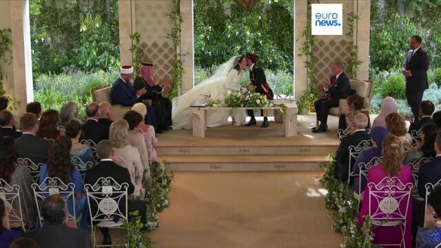 Jordan celebrates the marriage of Crown Prince Hussein and his Saudi bride