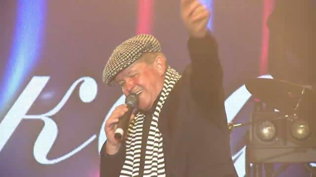 Евгений Любимцев  - "Я в телогреечке хожу".