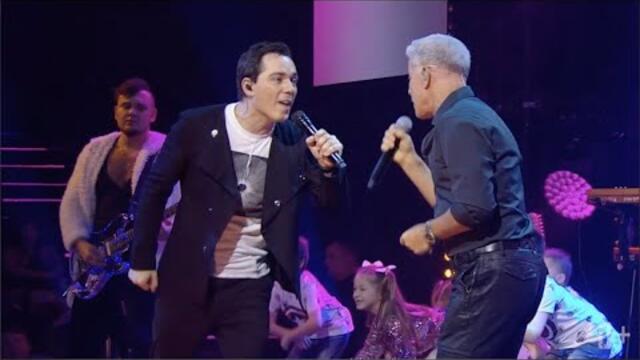 Танцуй пока молодой