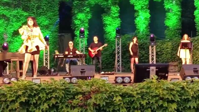 Кичка Бодурова - Я кажи ми, птицо бяла/ Усмивката