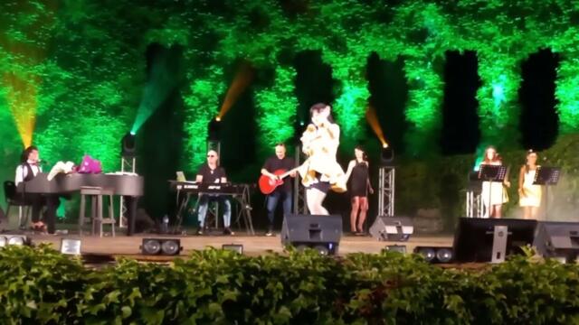 Кичка Бодурова  - "Ще ми мине"