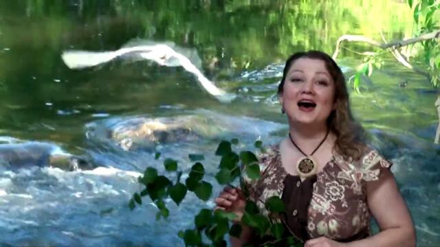 Алёна Островская     -    "По камушкам".