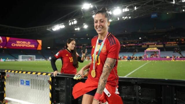 Affaire Rubiales : La footballeuse espagnole Jennifer Hermoso, embrassée de force, demande « des mesures exemplaires »