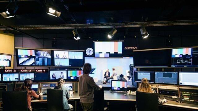 Le plus célèbre des animateurs télé accusé du pire : 16 collaborateurs balancent tout !