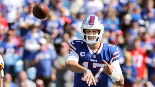 Josh Allen Vs. Aaron Rodgers: Who is the Better Quarterback?