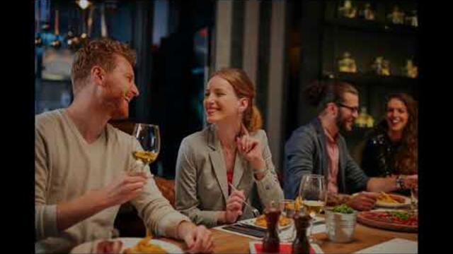 Влад Порфиров  -  В дымке ресторана