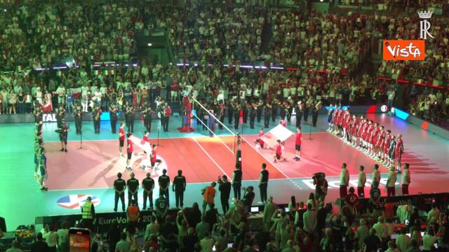 Europei volley, applausi a Mattarella al Palaeur per finale Italia-Polonia