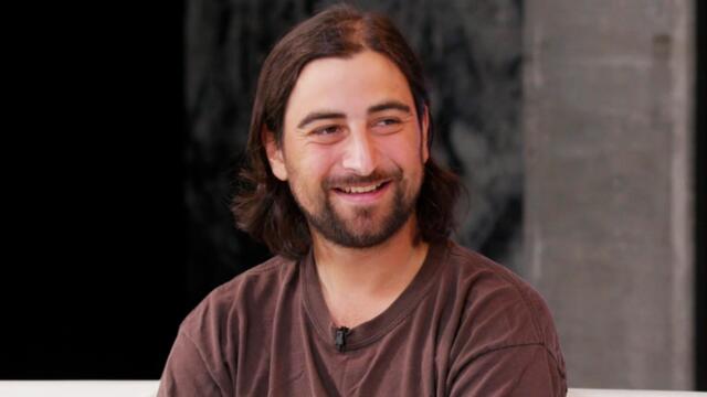 Noah Kahan on Working With Post Malone, His Album 'Stick Season' & More | Billboard News