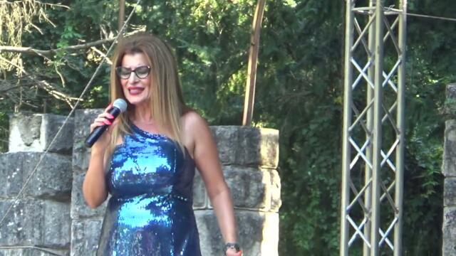 Стефани - Безсмъртна съм