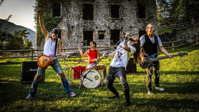 San Di EGO - 2023 - Skrita in tiha (Official Video)