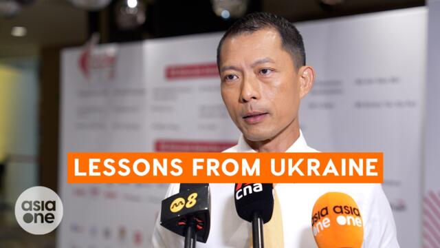 Ix Shen receives the NS Advocate Award