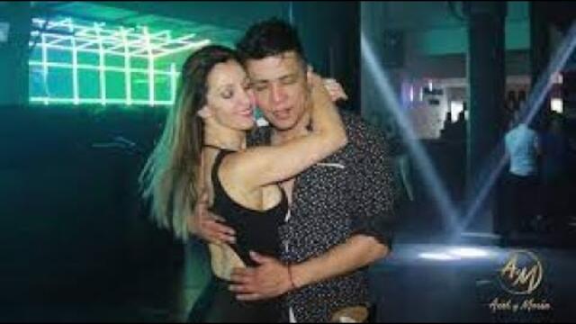 Алик Бендерский    -    РЯБИНОВАЯ НОЧЬ