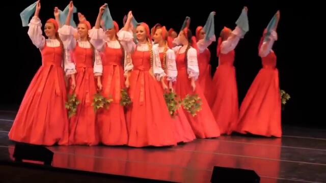 Иностранцев шокировал русский танец «Березка»