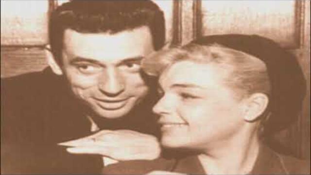 ПОЁТ ИВ МОНТАН ... (Ив Монтан и Симона Синьоре)