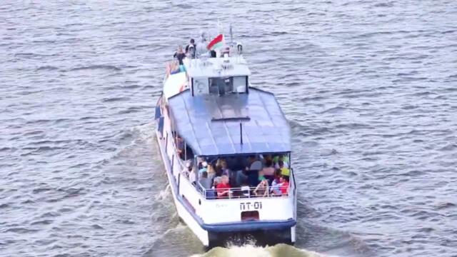 Речная прогулка на теплоходе Лето Видео обзор River boat trip Summer Video Review