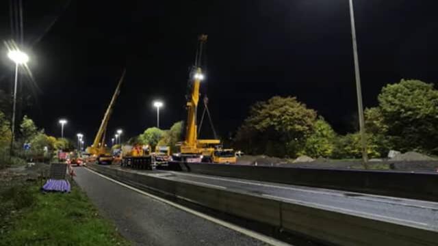 Leeds Headlines 12 December: New footage shows super-span gantry lifted into place over Leeds motorway